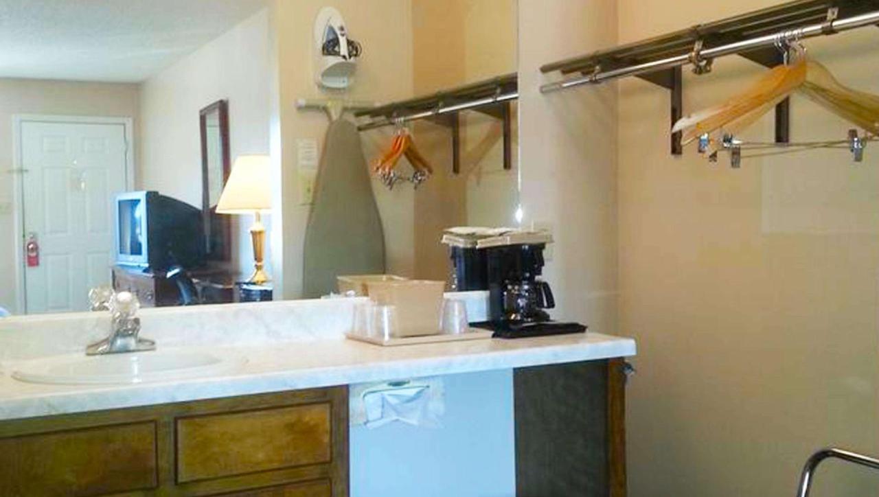 Stratford Motor Inn East Ellijay Экстерьер фото